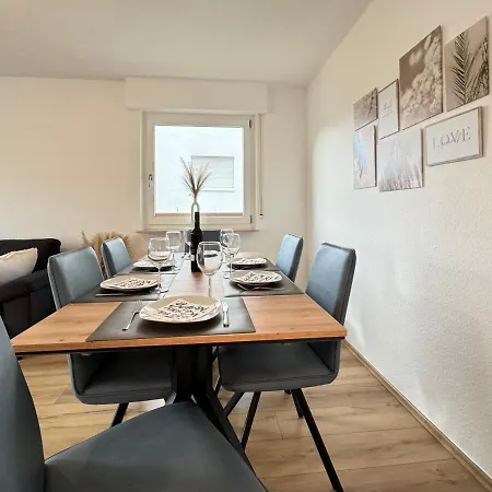 3 Zimmer Apartment, 80 Qm, Ruhig Und Zentrumsnah, Max 5 Pers, Balkon, Garage, Internet 300 Mbit Sindelfingen Exterior photo