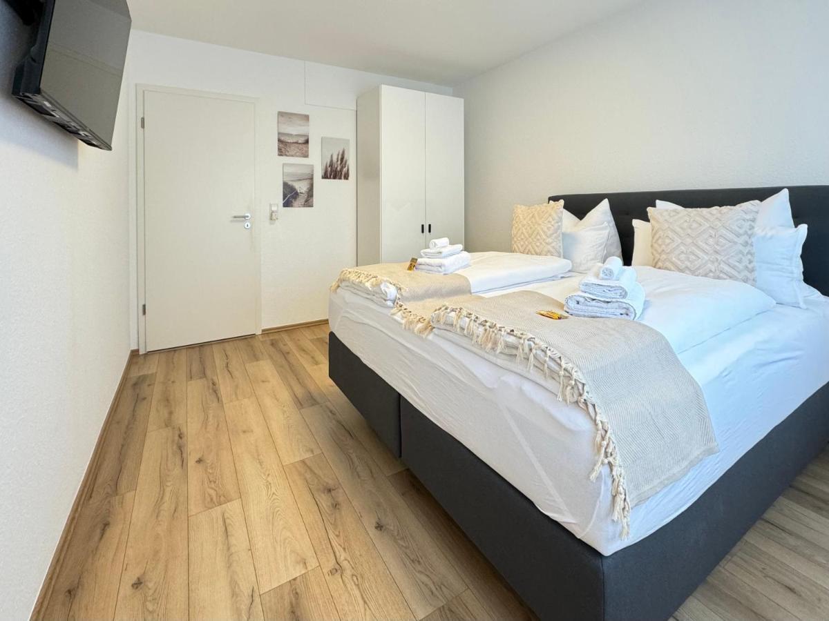 Apartment 3 Apartment, 80 Qm, Ruhig Und Zentrumsnah, Max 5 Pers, Balkon, Garage, Internet 300 Mbit Sindelfingen