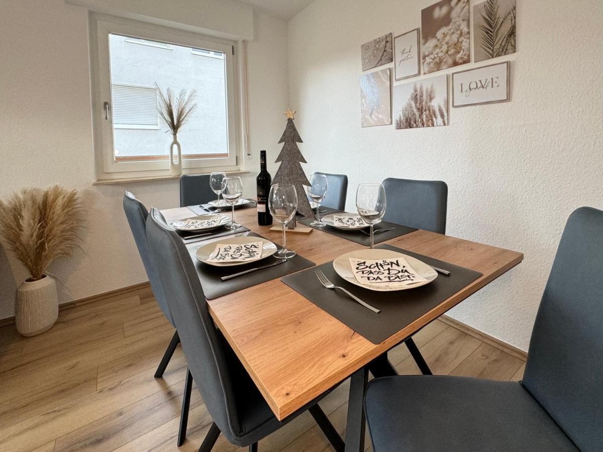 3 Apartment, 80 Qm, Ruhig Und Zentrumsnah, Max 5 Pers, Balkon, Garage, Internet 300 Mbit Sindelfingen